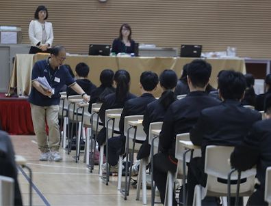 香港插班，孩子英文不好怎么办？锁定3所升学率不俗Band2中学！