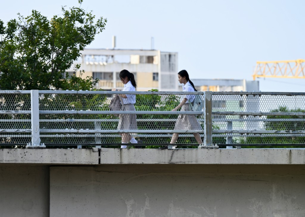 内地普通学生转学香港：进入Band1中学的两大有效路径